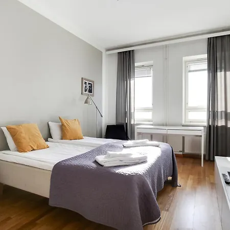 Kotimaailma Apartments Kamppi - 2Br In The City Center With Code Lock Хельсинки Экстерьер фото