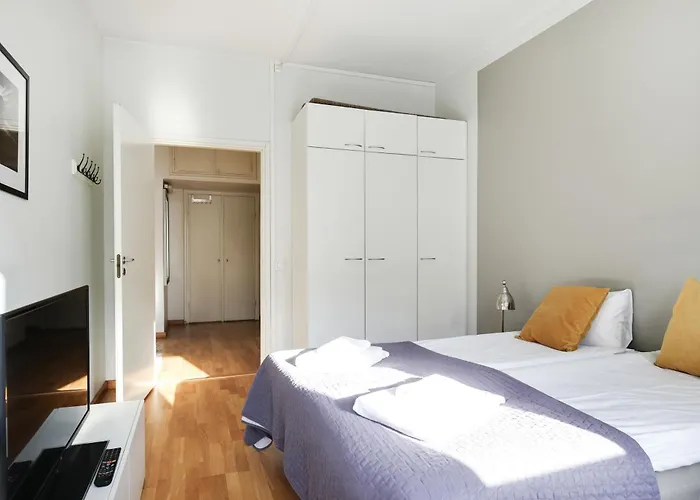 Kotimaailma Apartments Kamppi - 2Br In The City Center With Code Lock