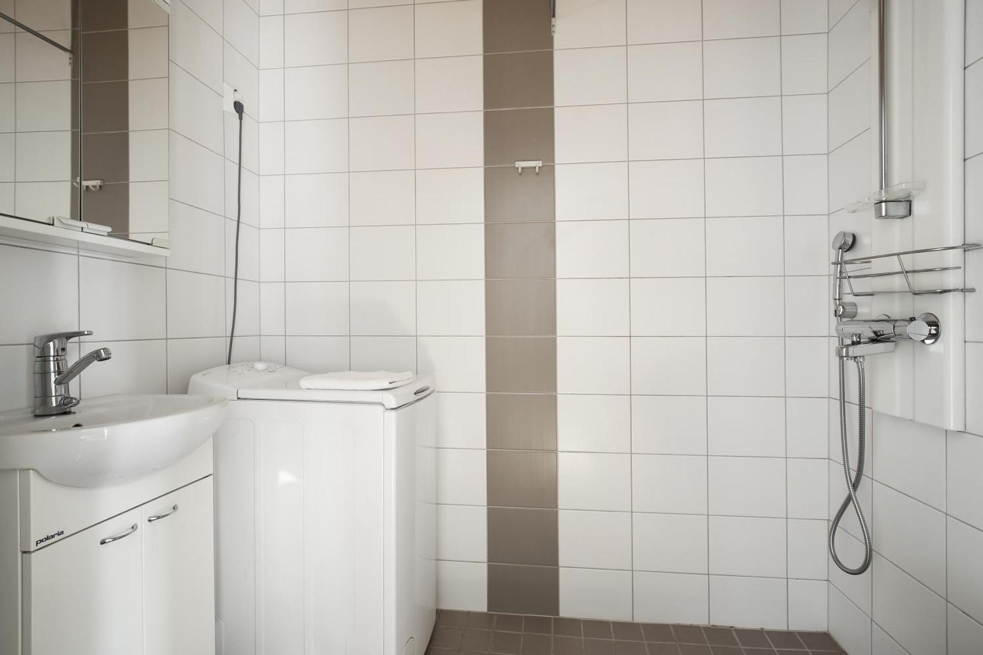 Apartment Kotimaailma Kamppi - 2br In The Center With Code Lock Helsinki